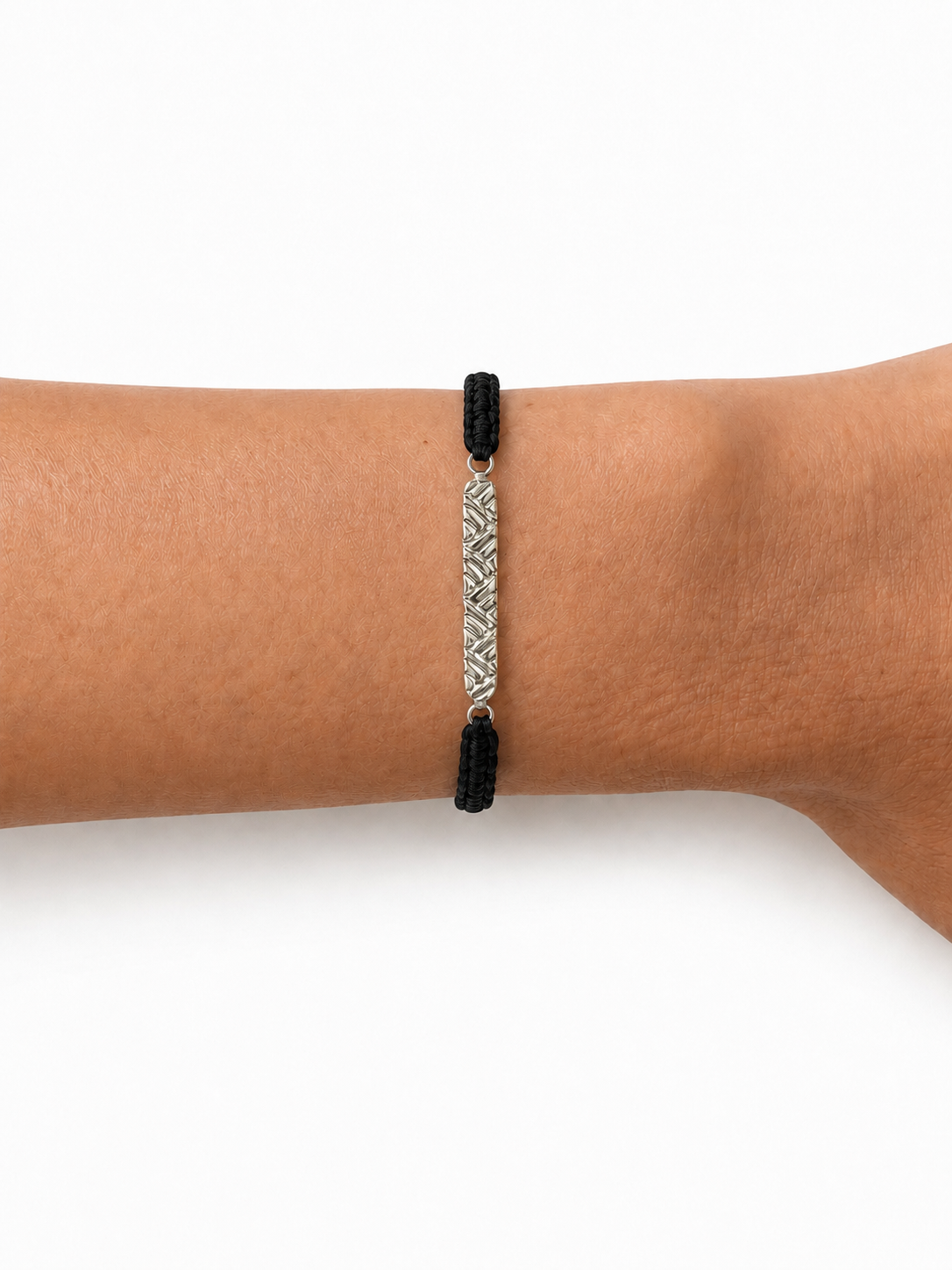 Weave macrame bracelet